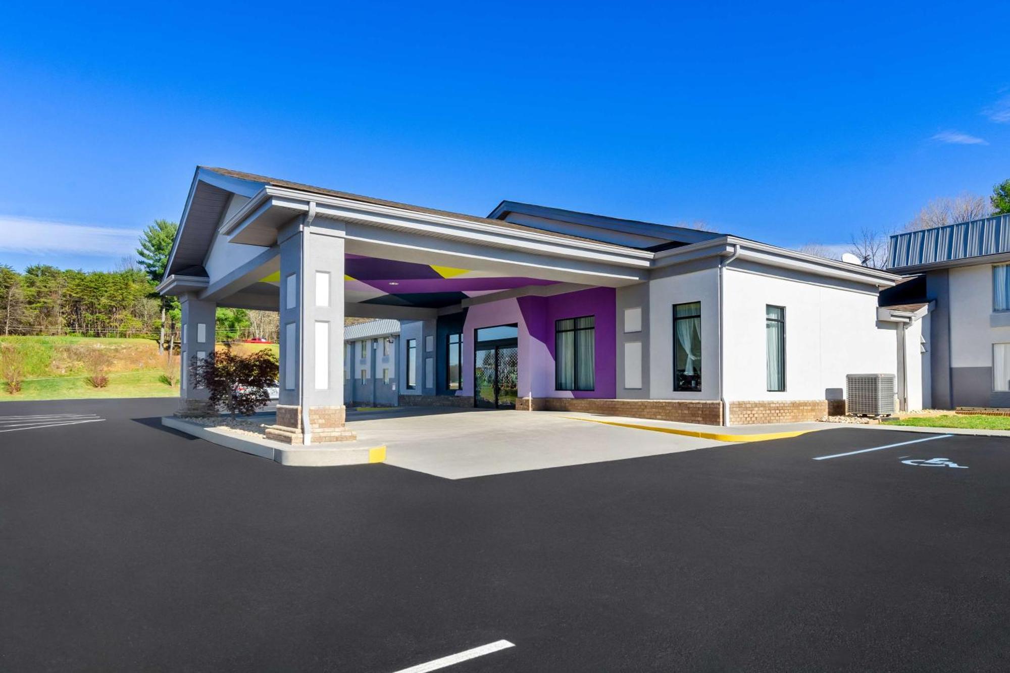 Spark By Hilton Daleville Roanoke North Buitenkant foto