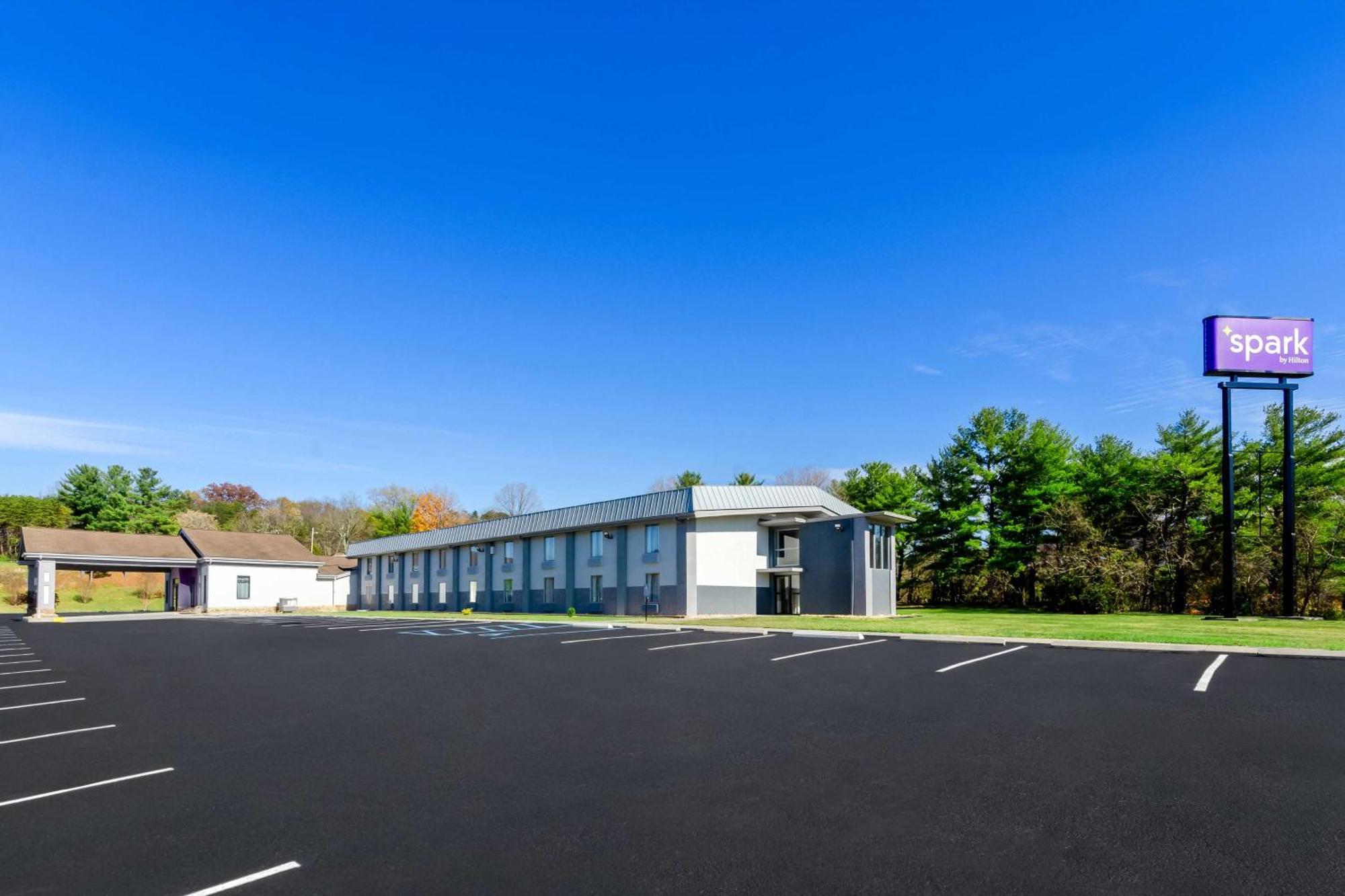 Spark By Hilton Daleville Roanoke North Buitenkant foto
